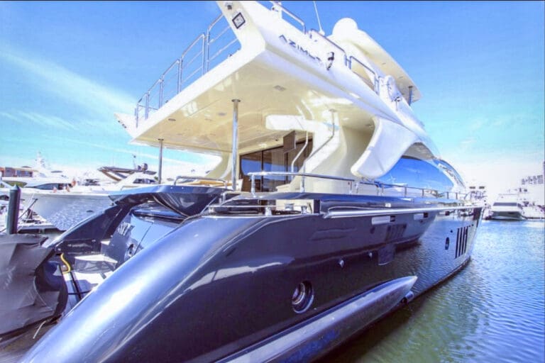 ‘Sky’, el yate que Luis Miguel escondió tras una empresa de las Islas Vírgenes Británicas