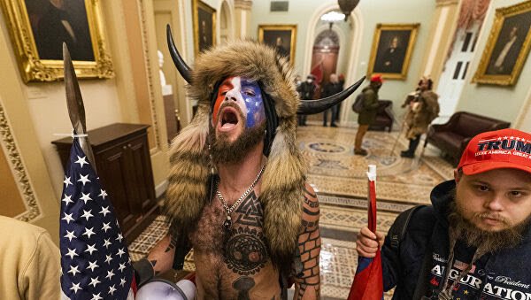 Ex empleada: Facebook contribuyó a asalto al Capitolio