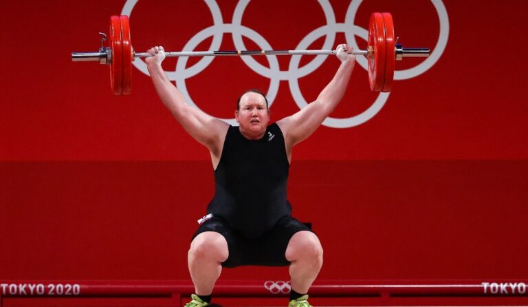 Laurel Hubbard ha sido nombrada atleta del año como mujer deportista transgénero