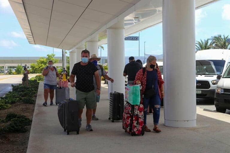 Programan 463 operaciones para este sábado en el Aeropuerto Internacional de Cancún