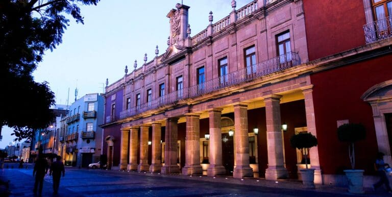 Ayuntamiento y el Estado de Aguascalientes de México cooperarán para Feria de Abril y la Nacional de San Marcos