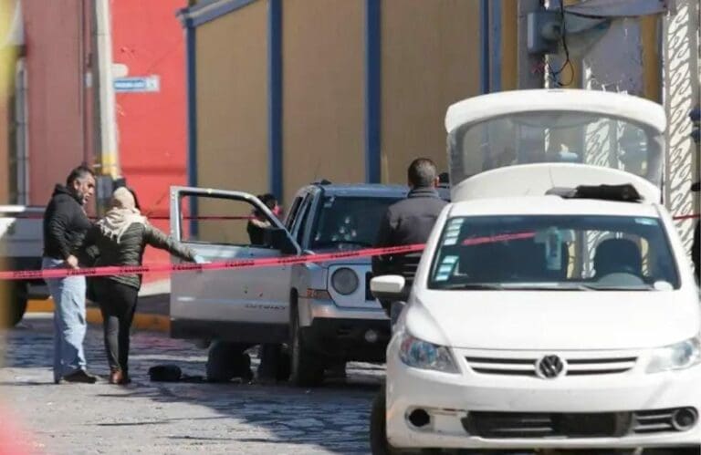 Son ya 13 los policías detenidos por el asesinato de ministeriales en Tecamachalco; se suman al jefe de la corporación previamente detenido. Foto: Agencia Enfoque