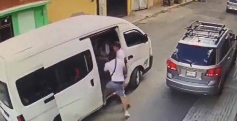 Captan asalto a pasajeros en CDMX a plena luz del día