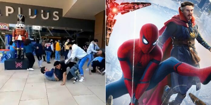 VIDEO VIRAL Se pelean a golpes por boletos de 'Spider-Man No Way Home'
