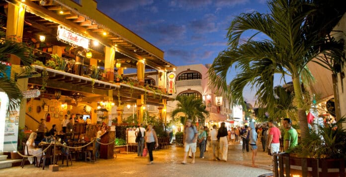 Para empresarios es importante que el siguiente paso de la reactivación económica sea revalorizar a Playa del Carmen, que suban precios.