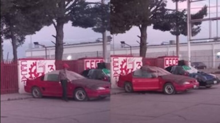 ¡Indignante! Ancianito de 85 años vive en su auto; lo corrieron de su casa