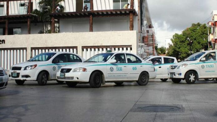 Alertan a las mujeres de Playa del Carmen pues hay un taxista violador; una de sus víctimas lo denunció y las autoridades ya lo buscan.