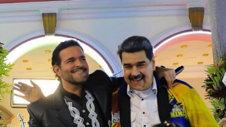Pablo Montero con Maduro