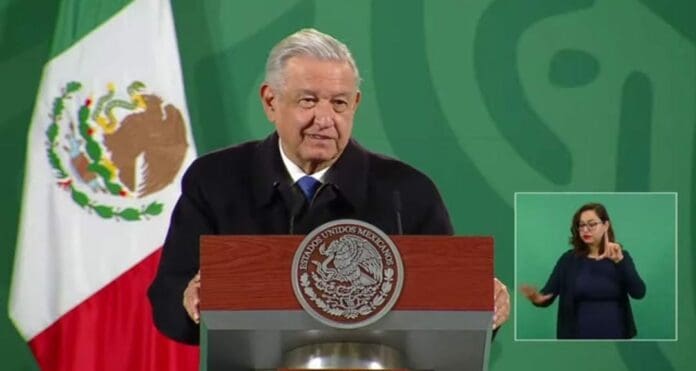 AMLO habló este día sobre los cuatro aspirantes de Morena a la candidatura para la gubernatura en Quintana Roo. Dio su opinión sobre ellos.