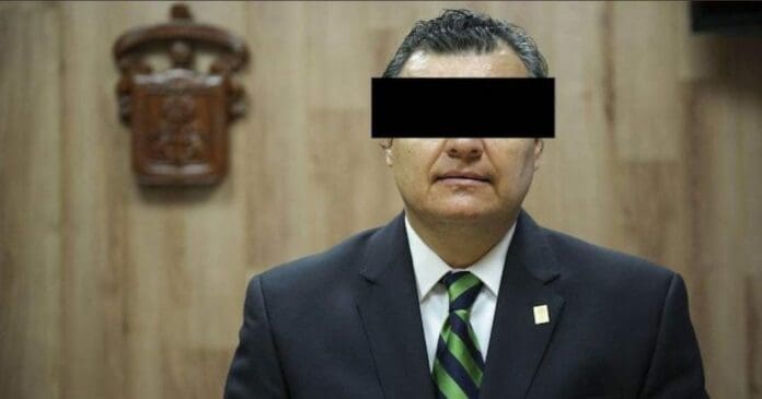 Un magistrado de Jalisco ha sido exhibido mediante grabaciones donde se le ve abusando de una menor; ya fue destituido de su cargo. Foto: Sin Embargo.