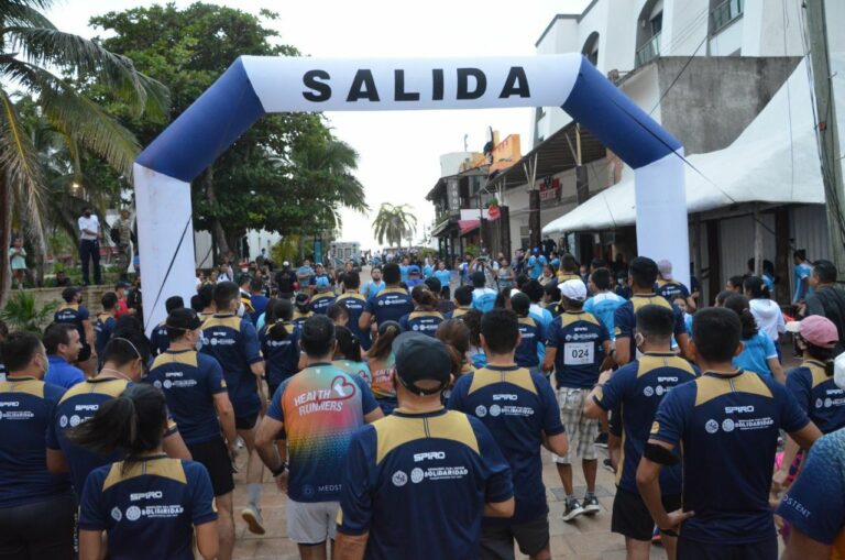 Con carrera de 5 km conmemoran los 119 años de Playa del Carmen
