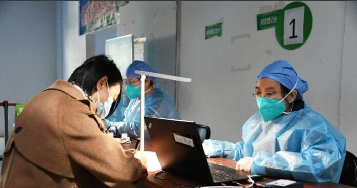 En China se ha presentado la primera vacuna inhalable contra el coronavirus; por ahora está en fase II pero ha dado buenos resultados.