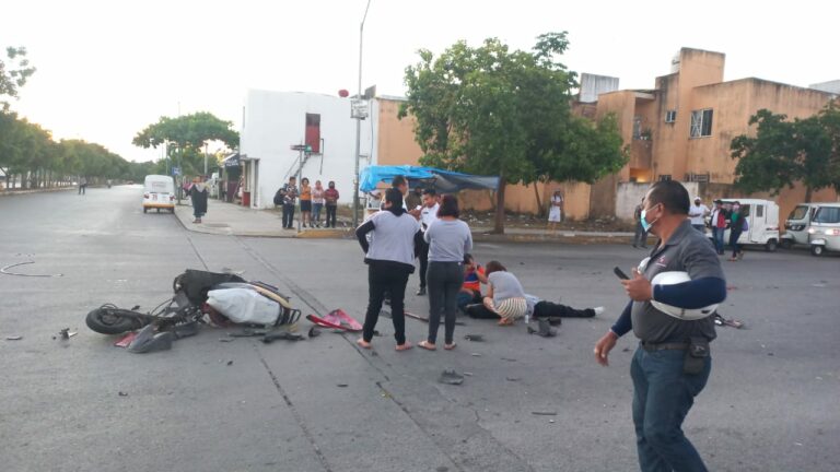 Arrolla a dos mujeres en moto y las abandona lesionadas en Playa del Carmen