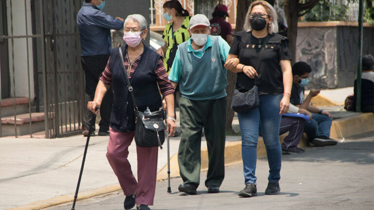 Los adultos mayores ahora podrán exigir pensión a hijos o nietos