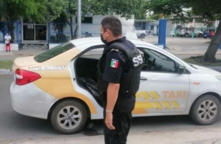 Un nuevo caso de abuso policiaco ha sido denunciado. Es la misma corporación que se sospecha, pudo matar a José Eduardo Ravelo. ¿Qué tal? Foto: Cambio 22