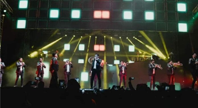 Tras diversas amenazas y el ataque al autobús de una banda, la organización de la Feria de Metepec ha decidido cancelar el evento.