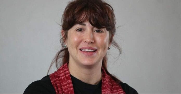 La secretaria de Turismo de la Ciudad de México renunció luego que se supiera que fue detenida con 25 mil dólares, los que no declaró.