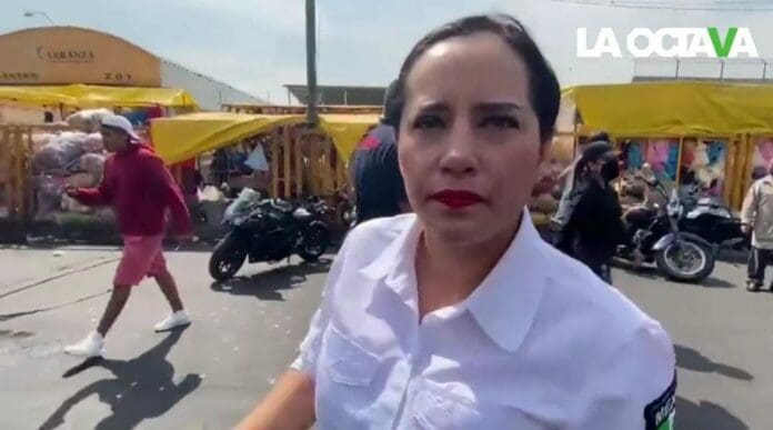 Más de Sandra Cuevas. Ahora causó polémica porquer acudió a supervisar el incendio del Mercado de Sonora, pero ni es su alcaldía.