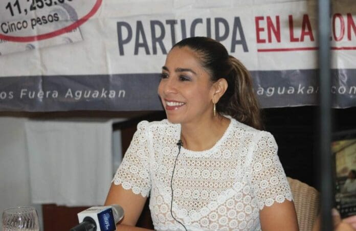 Marybel Villegas se aferra a la consulta contra la empresa concesionaria; y es que parece que en eso basa por completo su carrera política.