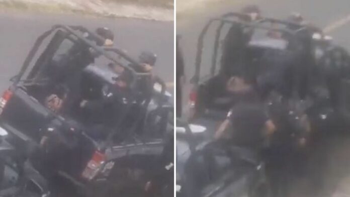 Captan a policías golpeando a detenidos en una unidad policial en Guanajuato