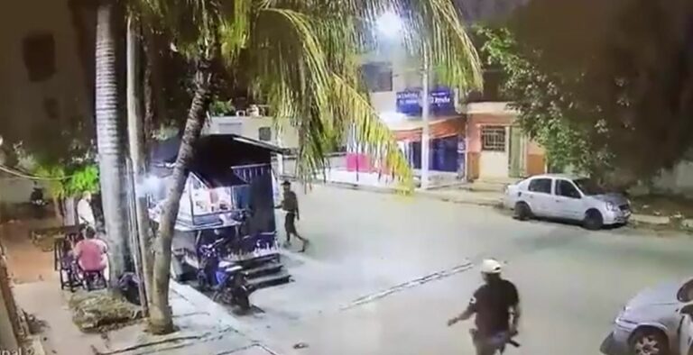 VIDEO: Sujetos armados asaltan negocio en la Supermanzana 223 de Cancún
