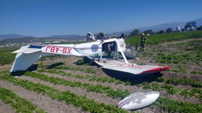 Maestro de vuelo y alumno sobreviven luego de estrellarse su avioneta