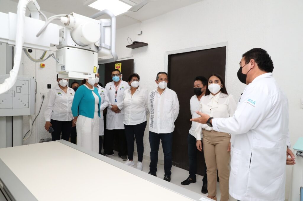 Con más y mejores servicios de salud brindamos una mayor calidad de vida a las y los quintanarroenses: Carlos Joaquín