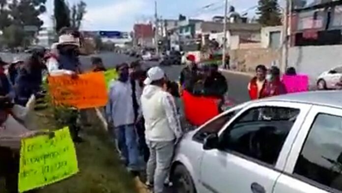 Alcaldes de 5 municipios de Edomex dejan a los trabajadores sin quincena ni aguinaldo