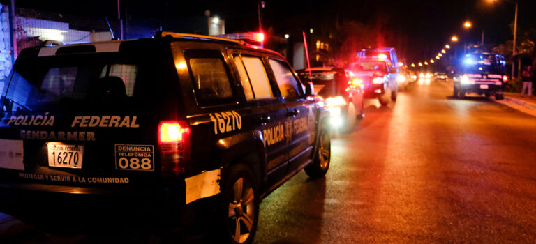 Lo agreden a golpes y regresa con sicarios a asesinar a su agresor