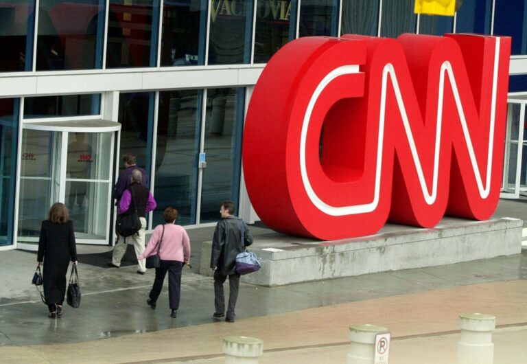 CNN cerró sus oficinas por el aumento de contagios de COVID-19