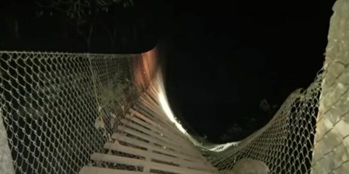 Oaxaca: Puente colgante se desploma y deja al menos 30 heridos