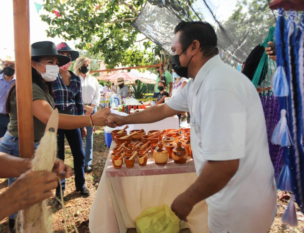Impulsa la presidenta Blanca Merari Tziu a productores agrícolas y ganaderos de Leona Vicario 