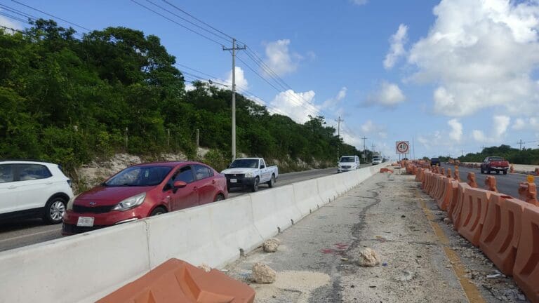 Descartan riesgo por surgimiento de nuevas grietas en carretera de Playa del Carmen