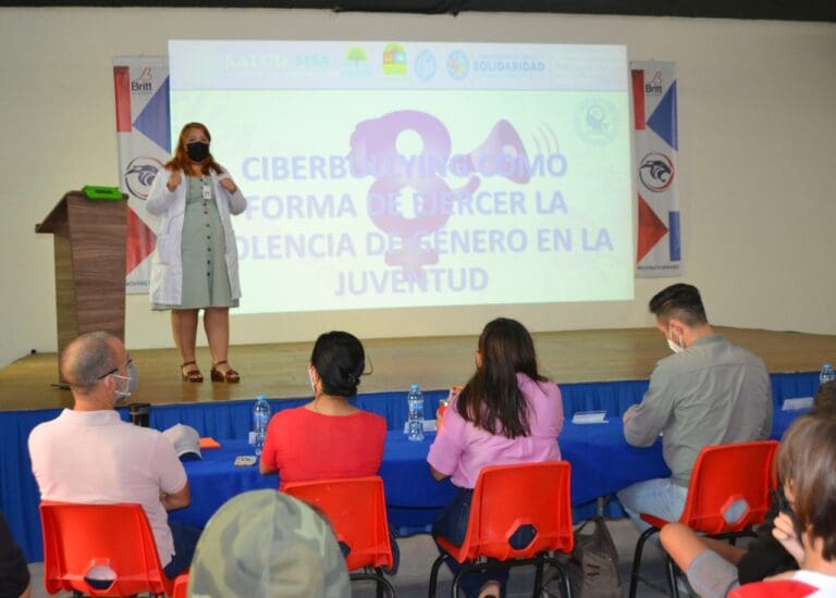 Jóvenes de Solidaridad y autoridades unen esfuerzos contra el ciberacoso