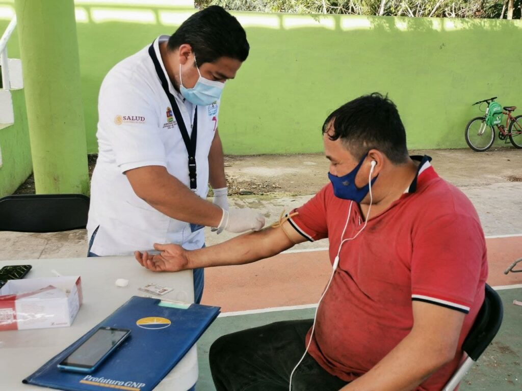 Organiza gobierno de Puerto Morelos Feria del Empleo en Leona Vicario 