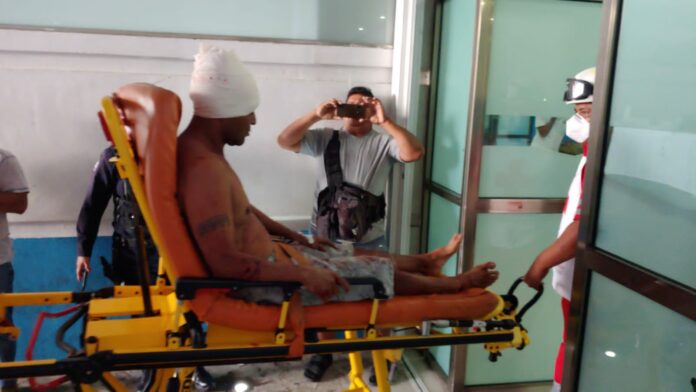 Atacan a machetazos a un hombre en Villas Otoch Paraíso de Cancún