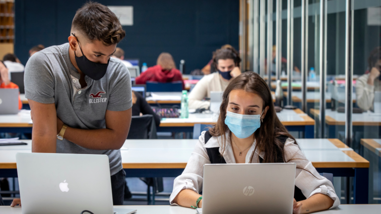 Por la pandemia, más de 31 mil universitarios abandonaron estudios en México