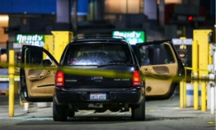 Un grupo de migrantes ucranianos intentó cruzar de manera ilegal al país vecino desde Tijuana; un agente les disparó. Foto: Milenio