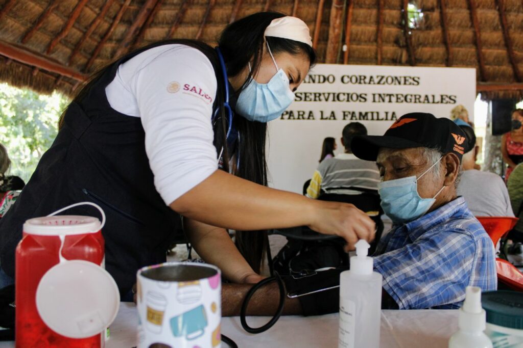 Gobierno de Puerto Morelos realiza la jornada del programa “Abrazando Corazones”