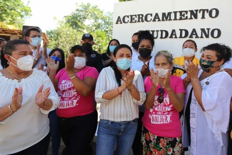 Lleva Blanca Merari Tziu Brigada de Servicios a la Zona Agrícola de Leona Vicario