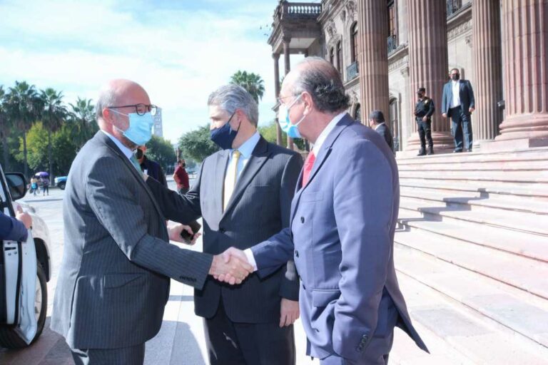 Embajador de España se reúne con gobernador de Nuevo León