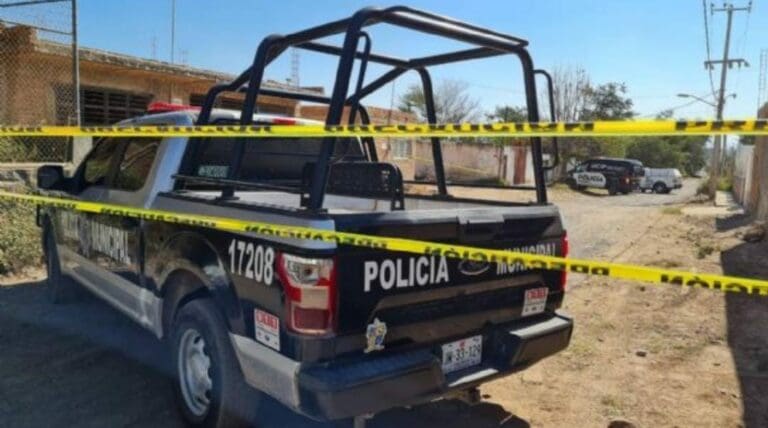 Cuatro cadáveres fueron hallados en dos diferentes municipios del estado de Jalisco; se cree que todos fueron elementos de la Policía. Foto: Proceso
