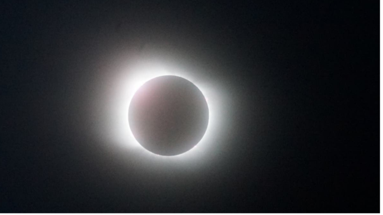 ¡Averigua lo que te espera! Así afectará el último eclipse solar a los signos zodiacales