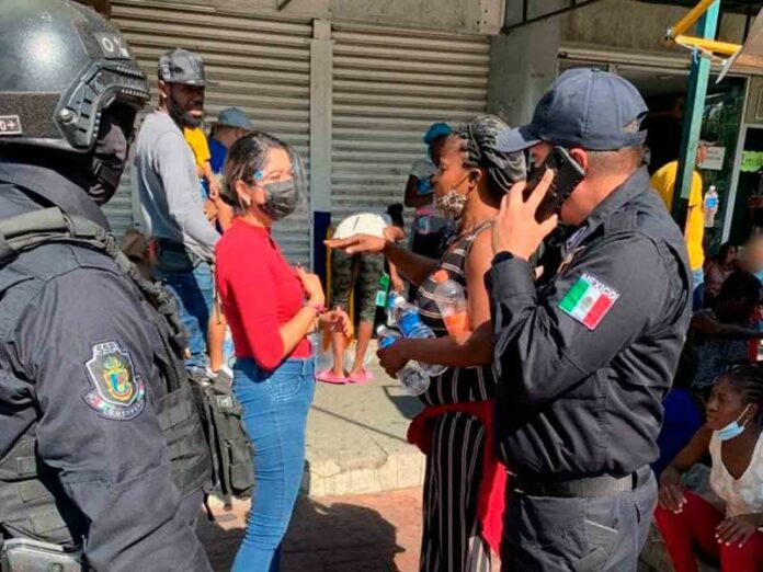 Migración abandona presuntamente a 68 migrantes de Haití en Acapulco