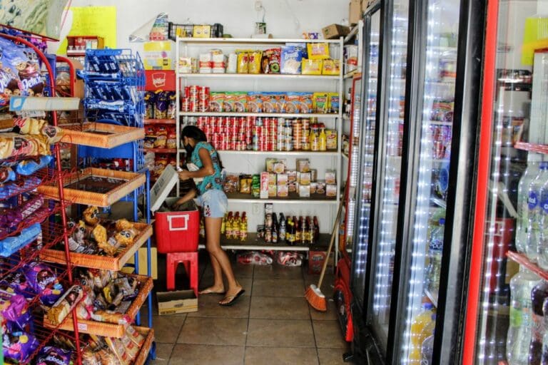 Impulsa gobierno de Puerto Morelos la apertura de nuevos negocios