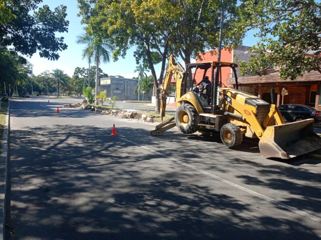 La SEOP inicia los trabajos de remodelación del malecón en Chetumal