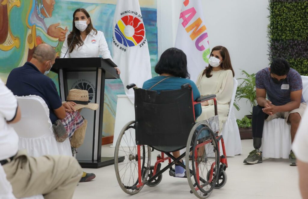 DIF Benito Juárez entrega prótesis motrices para mejorar la calidad de vida