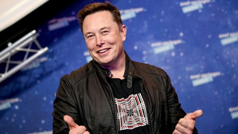 Elon Musk ofrece 5 mil dólares a estudiante a cambio de que cierre su cuenta de Twitter