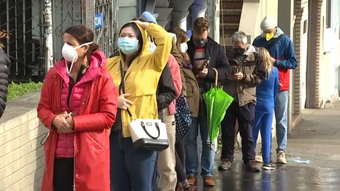 Mente de tiburón gana 200 dólares al día sin hacer nada