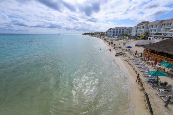 Listas autoridades para atender temporada de sargazo en Playa del Carmen